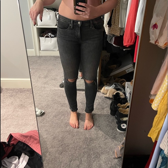 Banana Republic Mid-Rise Skinny - Picture 3 of 3